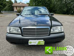 Immagine 2/10 di Mercedes-Benz C 180 (1994)