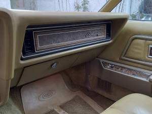 Immagine 16/34 di Lincoln Continental Mark IV (1974)