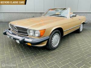 Image 2/17 de Mercedes-Benz 560 SL (1988)