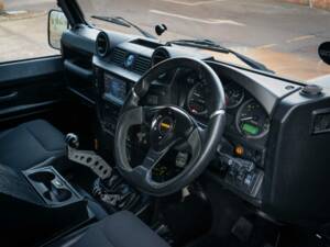 Immagine 28/53 di Land Rover Defender 110 (2014)