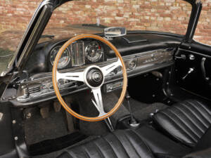 Image 3/50 de Mercedes-Benz 300 SL Roadster (1962)