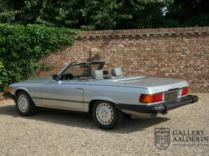 Image 12/50 of Mercedes-Benz 380 SL (1982)