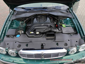 Bild 15/41 von Jaguar XJ 8 4.2 (2004)
