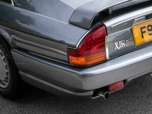 Bild 36/38 von Jaguar XJR-S V12 Le Mans (1988)