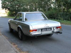 Image 4/23 of Mercedes-Benz 280 SL (1970)