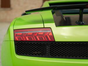 Image 28/50 of Lamborghini Gallardo LP 570-4 Superleggera (2011)