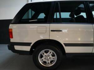 Immagine 31/50 di Land Rover Range Rover 4.0 SE (1997)