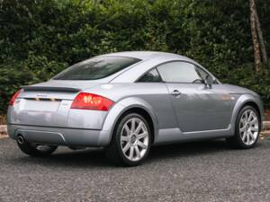 Immagine 3/50 di Audi TT 1.8 T quattro (2006)