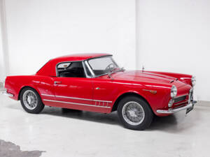 Image 3/39 of Alfa Romeo 2000 Spider (1960)