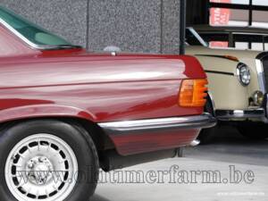 Image 6/15 of Mercedes-Benz 380 SLC (1981)