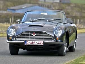 Bild 5/50 von Aston Martin DB 6 Vantage Volante (1969)