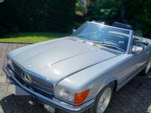 Image 7/26 of Mercedes-Benz 380 SL (1981)