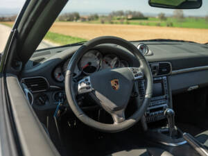 Image 60/82 of Porsche 911 Carrera 4S (WLS) (2006)
