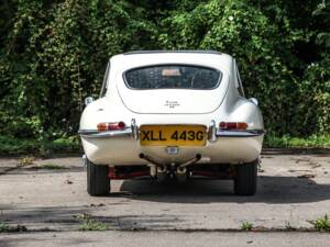 Afbeelding 6/33 van Jaguar E-Type (2+2) (1968)