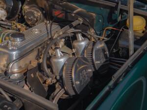 Image 20/50 of MG MGB GT (1974)