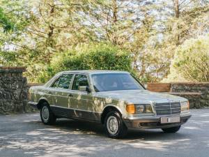 Image 2/46 de Mercedes-Benz 280 SE (1982)