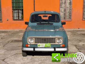 Image 2/10 de Renault R 4 TL (1990)