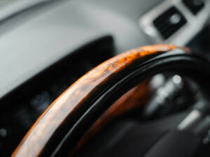 Image 20/33 of Jaguar XKR (2008)