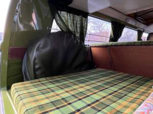 Image 29/57 of Volkswagen T2b Westfalia (1978)
