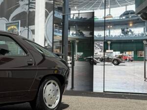 Image 20/28 of Porsche 928 S4 (1987)