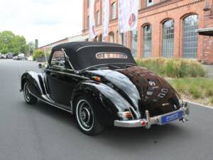 Bild 22/39 von Mercedes-Benz 220 Cabriolet A (1953)