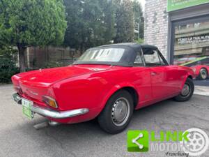 Image 5/10 de FIAT 124 Sport Spider (1967)