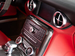 Image 44/56 de Mercedes-Benz SLS AMG (2011)