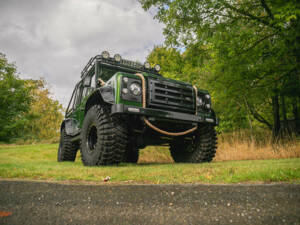 Immagine 31/36 di Land Rover Defender 110 (2005)