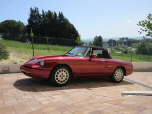 Immagine 12/26 di Alfa Romeo 2.0 Spider (1990)