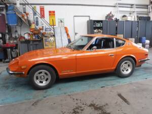 Image 11/50 of Datsun 240 Z (1972)