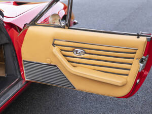 Image 21/40 of Ferrari 365 GTB&#x2F;4 Spyder (1973)