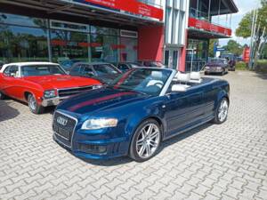 Image 2/19 of Audi RS4 Cabriolet (2008)