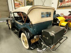 Bild 4/12 von Packard Custom Eight 640 Touring Deluxe (1929)