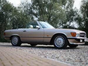 Imagen 1/50 de Mercedes-Benz 300 SL (1987)