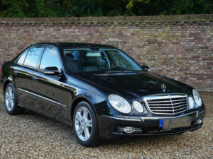 Image 22/50 of Mercedes-Benz E 230 (2009)