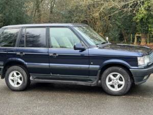 Image 3/8 of Land Rover Range Rover 4.6 Vogue (1999)