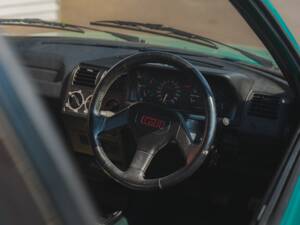 Bild 42/50 von Peugeot 205 GTi 1.9 (1991)