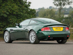 Afbeelding 4/44 van Aston Martin V12 Vanquish (2002)