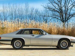 Image 4/41 of Jaguar XJ-S 3.6 (1990)