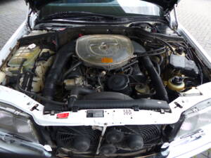 Bild 16/16 von Mercedes-Benz 420 SE (1990)