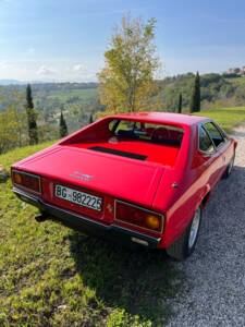 Image 2/15 of Ferrari Dino 208 GT4 (1978)