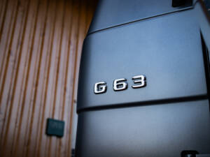 Immagine 21/50 di Mercedes-Benz G 63 AMG (LWB) (2013)