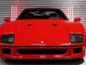 Image 3/13 of Ferrari F40 (1988)