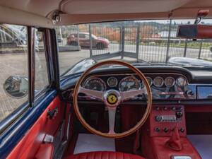 Image 11/21 of Ferrari 250 GT&#x2F;E (1961)