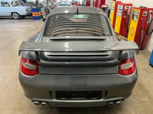 Image 17/17 of Porsche 911 Carrera (2005)