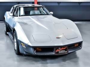 Image 5/7 of Chevrolet Corvette (1982)