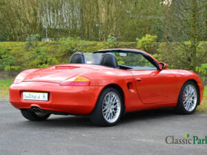 Immagine 4/50 di Porsche Boxster (2002)