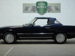 Image 14/19 of Mercedes-Benz 560 SL (1988)