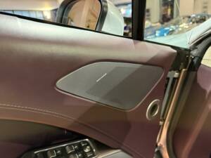 Immagine 27/42 di Aston Martin Rapide (2011)