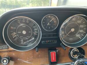 Image 14/35 of Mercedes-Benz 280 SEL 4,5 (1972)